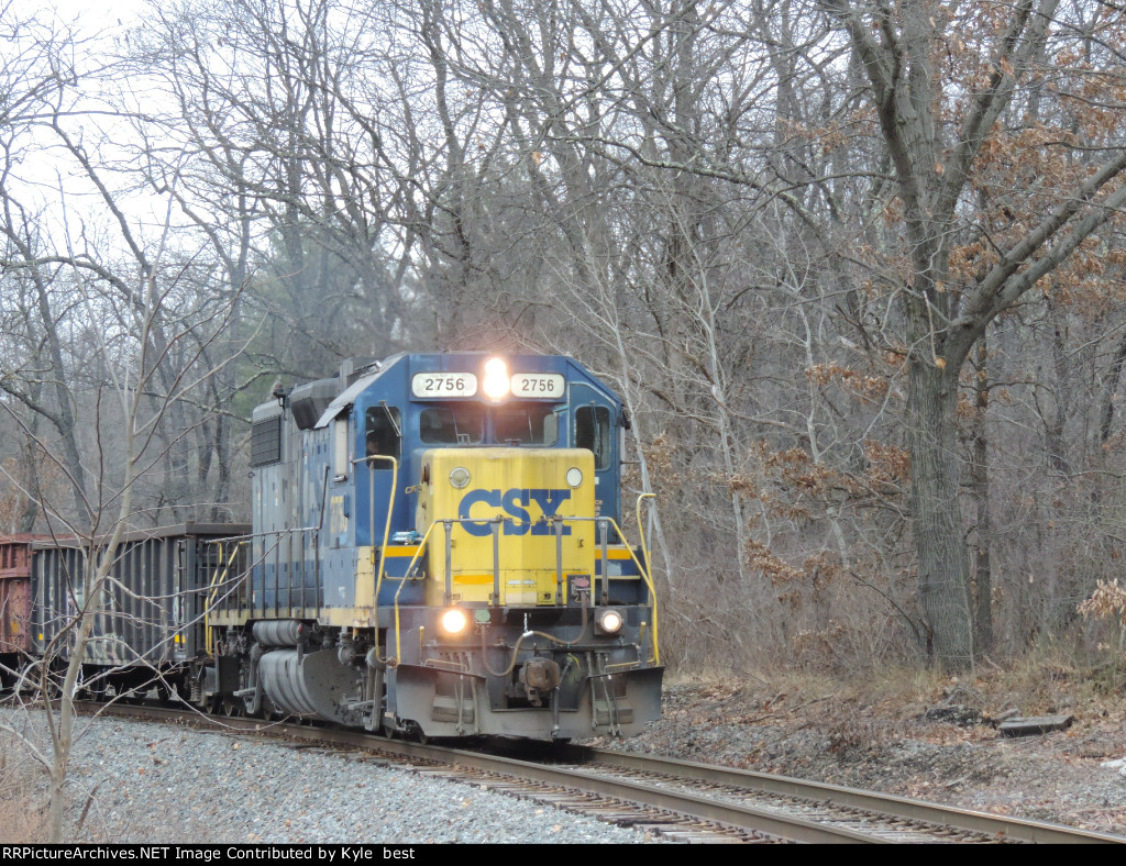 CSX 2756 on L100